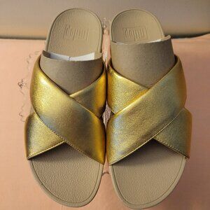Fitflop Lulu Cross Slide Sandals - Leather. Size 8, EUR 39. NIB.